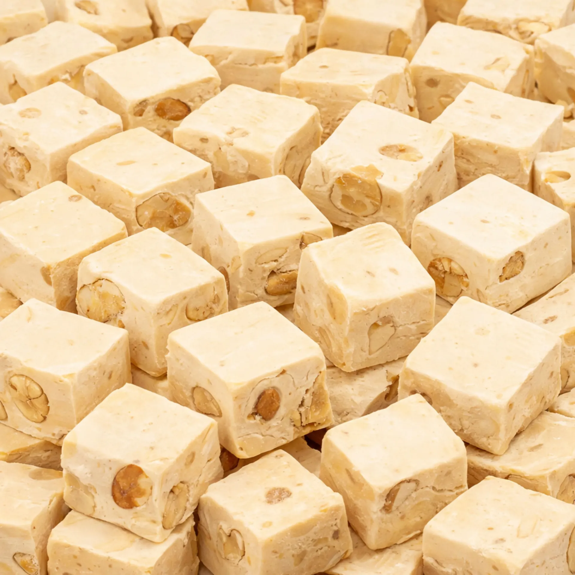 Nougat Almond P6 2153